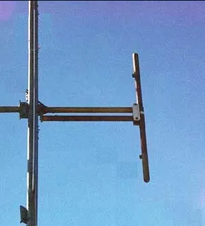 Vertical Dipole FM Broadcast Antenna